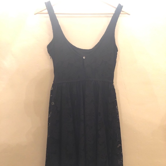 Shop the look! ZARA Cute Lacey little black dress - Picture 6 of 8
